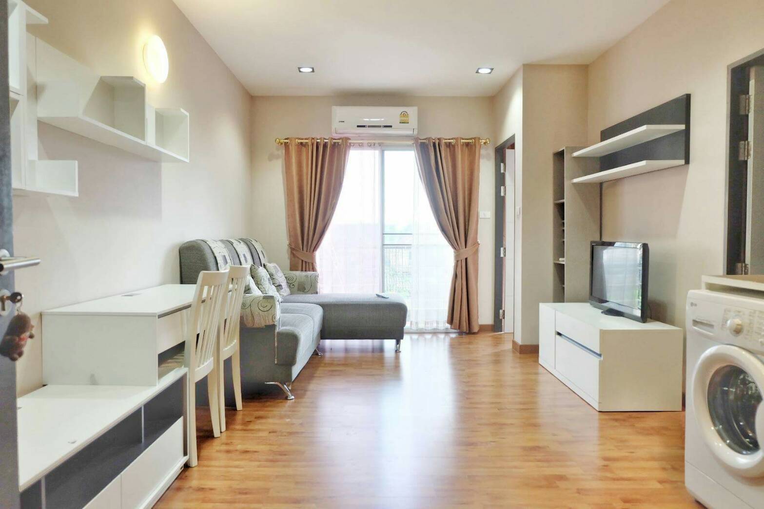 Condo Fully Furnished for RENT at OnePlus Condominium Suandok 1