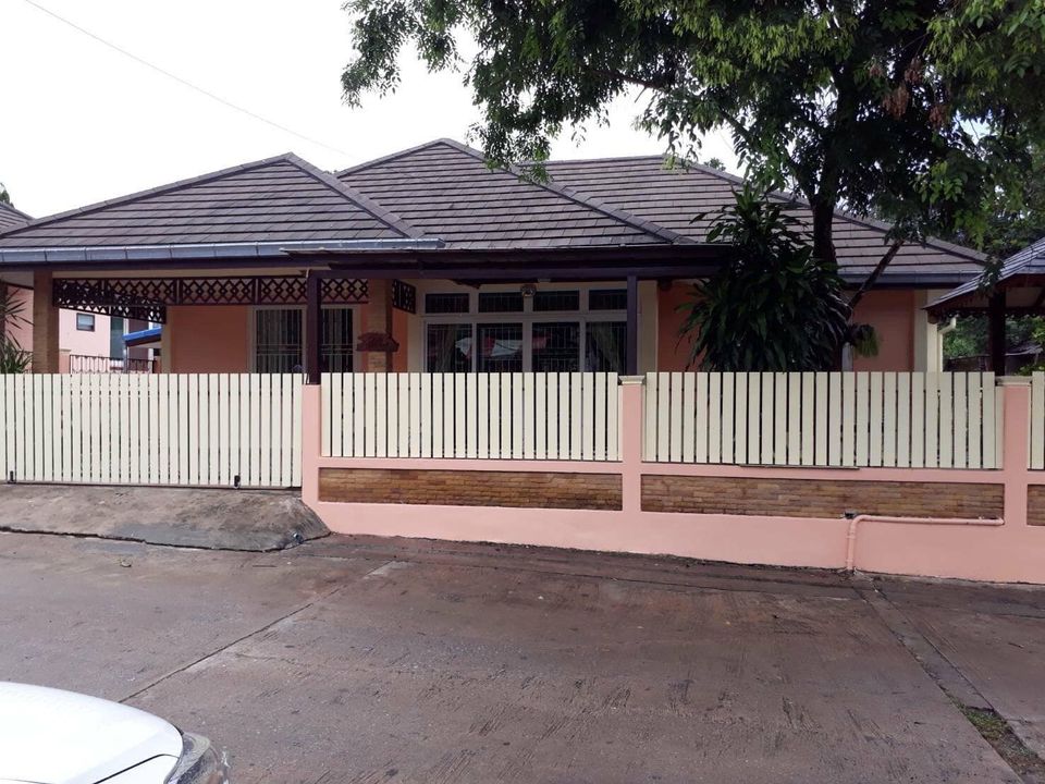 Quick sale, single house, Soi Khao Talo, Pattaya, 3 bedrooms, 3 bathrooms.