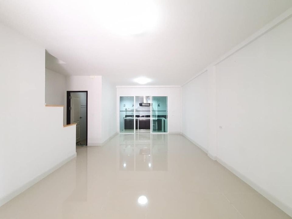 Townhome 2 floors Supalai Bella Pattaya Soi Siam Country Club, price 2 million baht