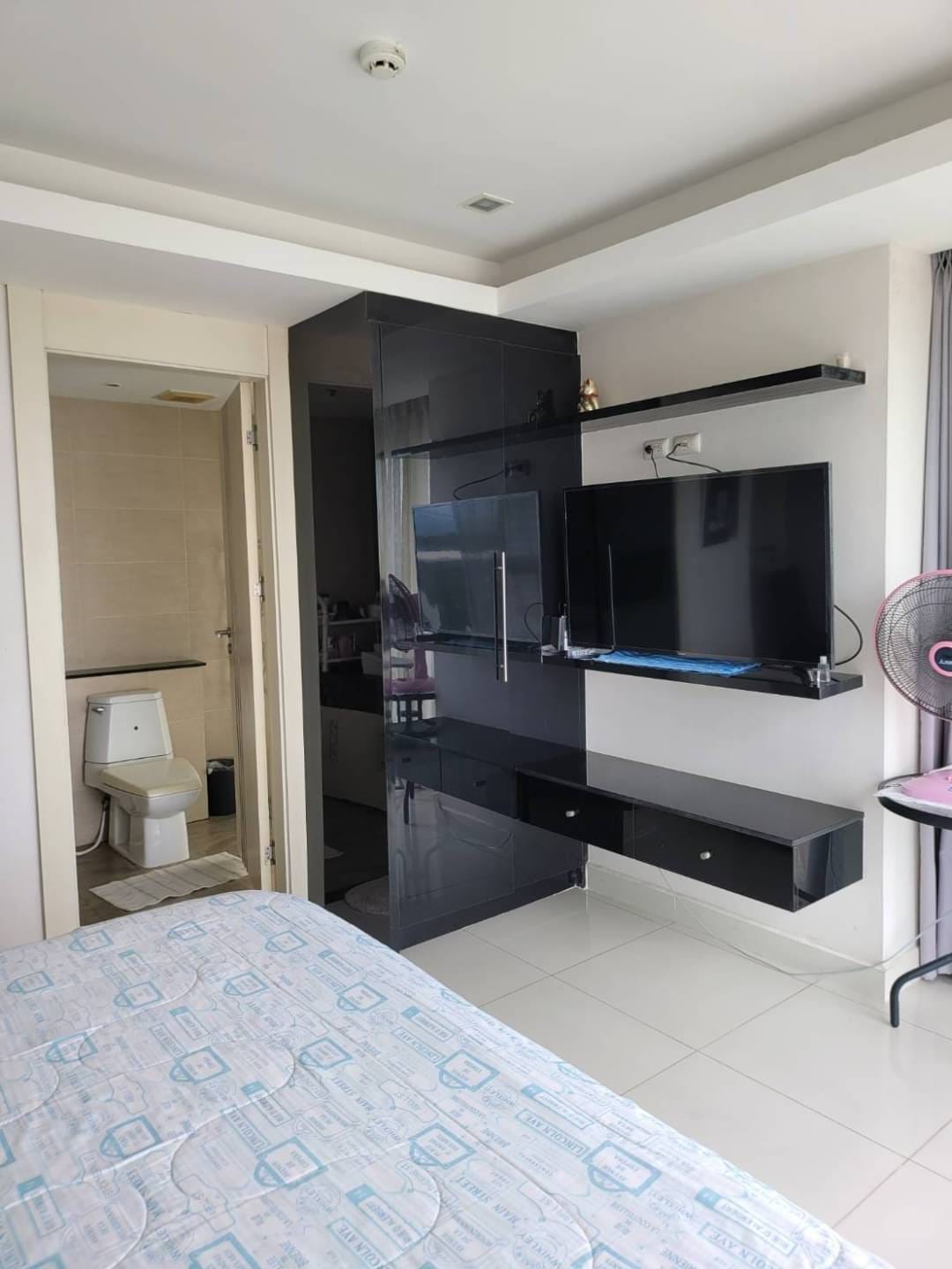 Condo for sale, Cozy Beach, Pratumnak Hill, Pattaya, sea view, special price