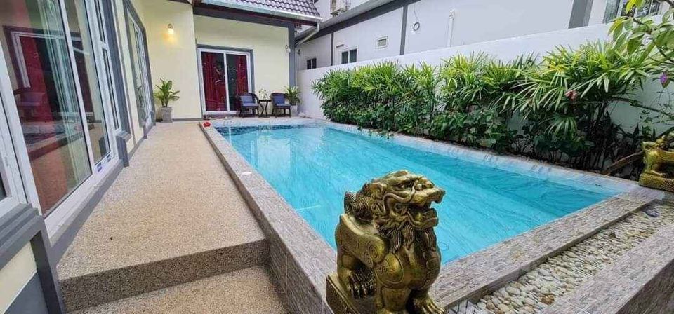 Pool Villa 4 Bedrooms at Bang Jo