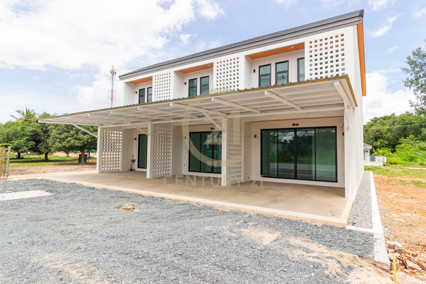 New Modern 2-Story Town Home Unfurnished for SALE