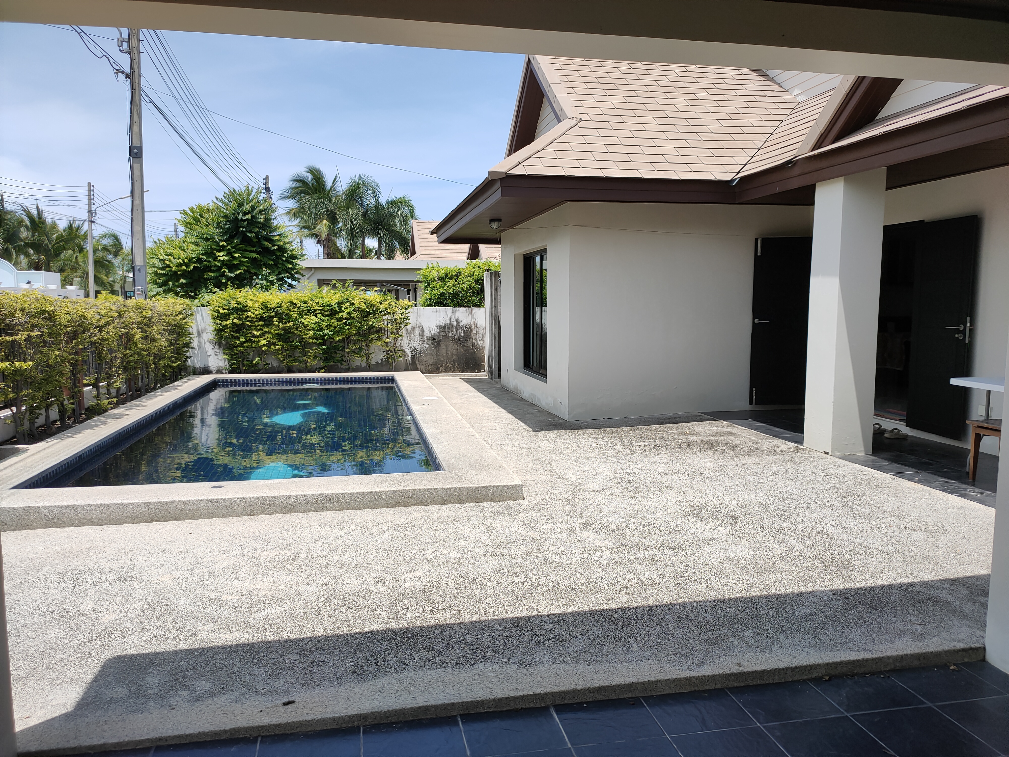 Nice modern house for Rent near city town