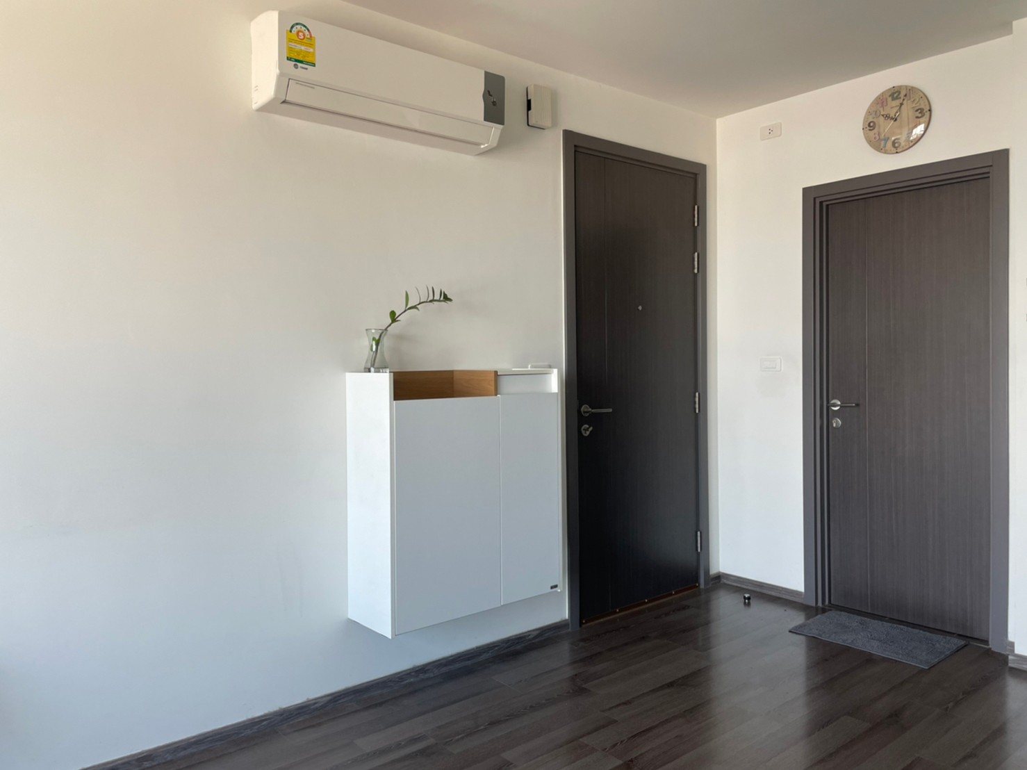 THE BASE Park East Sukhumvit 77 | a Corner Unit with a Nice Toll View, Near BTS On Nut