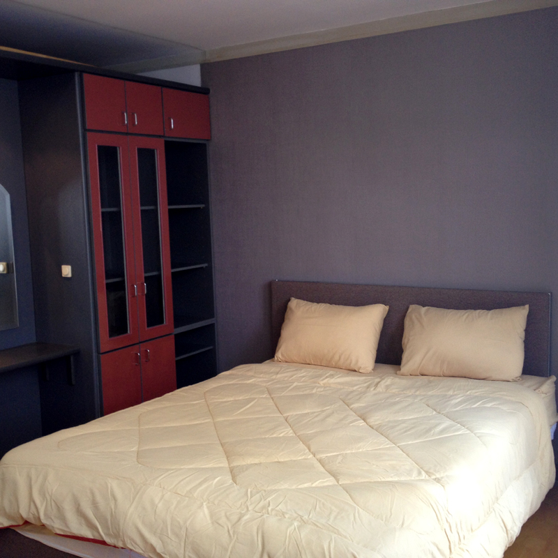 SUPALAI PLACE SUKHUMVIT 39| Big and Comfortable 1BR, Near BTS Phrom Phong