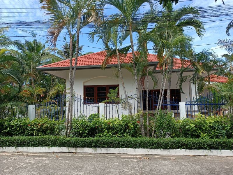 Three bedroom house for rent