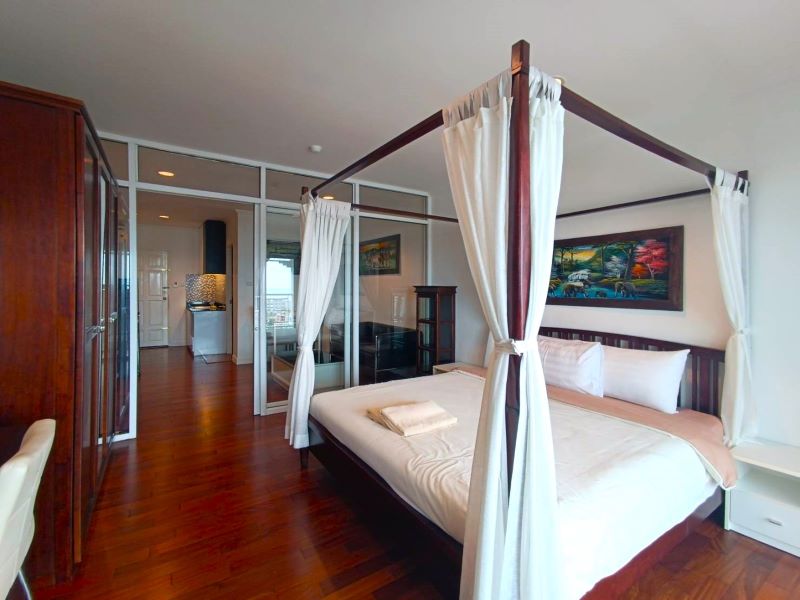 condo for rent in the heart of the city