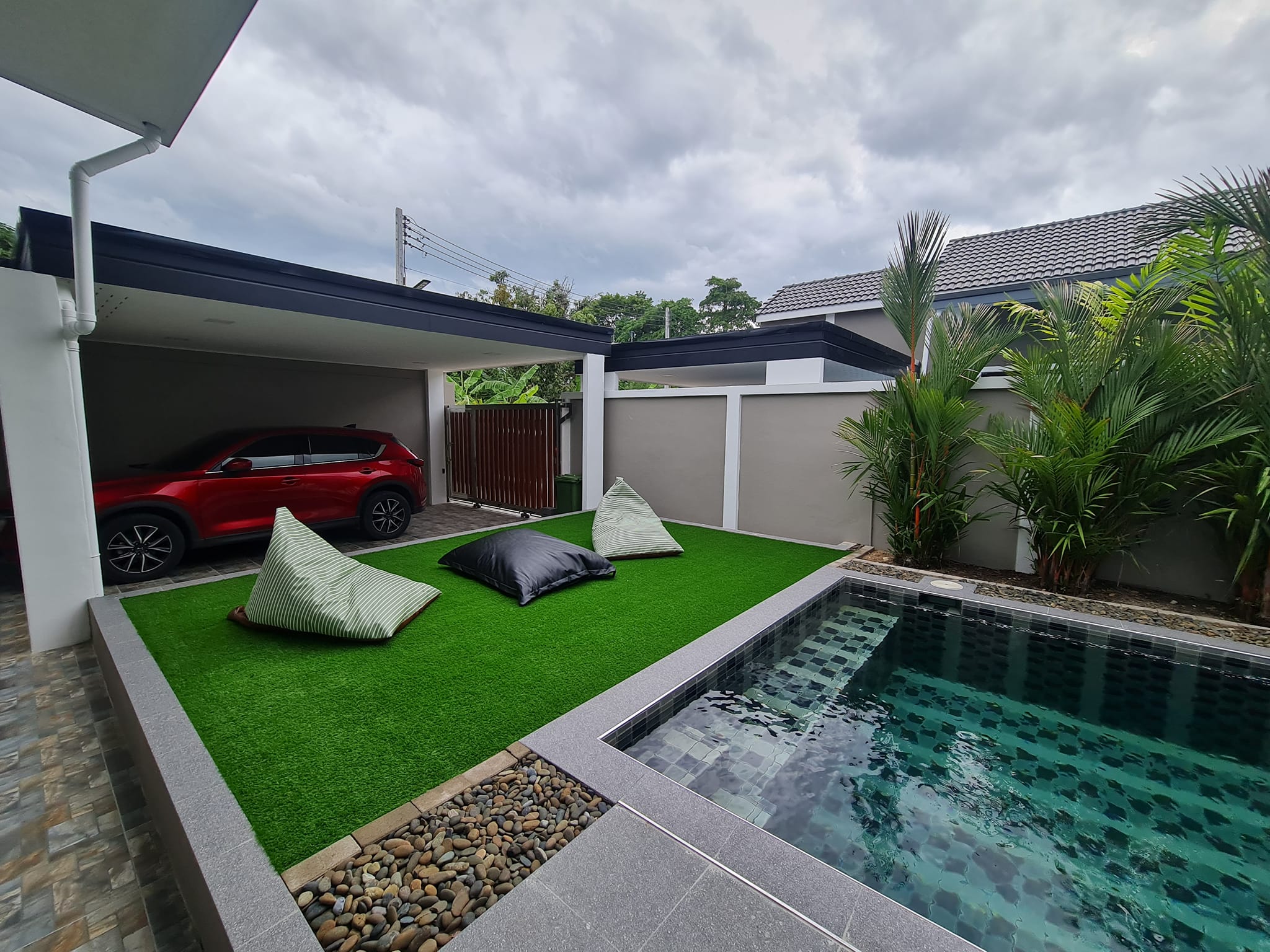 Pool villa for sale, Mo style, special price, Nong Krak, near Sukhumvit, only 2 minutes, near Jomtien Beach.