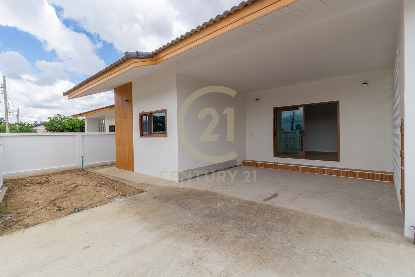 New Minimal Style House Unfurnished in countryside and tranquil area for SALE
