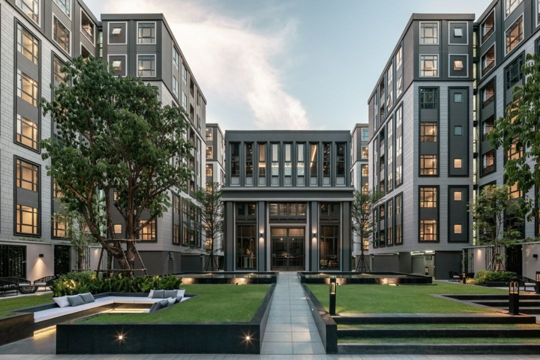 For Sale คอนโด Maestro 19 Ratchada – Vipha คอนโดหรูที่สามารถเลี้ยงสัตว์ได้ ห่างจาก MRT รัชดาภิเษก เพียง 750 เมตร บอกเลยว่าห้ามพลาด!!! (รหัสทรัพย์สิน : C130922665)