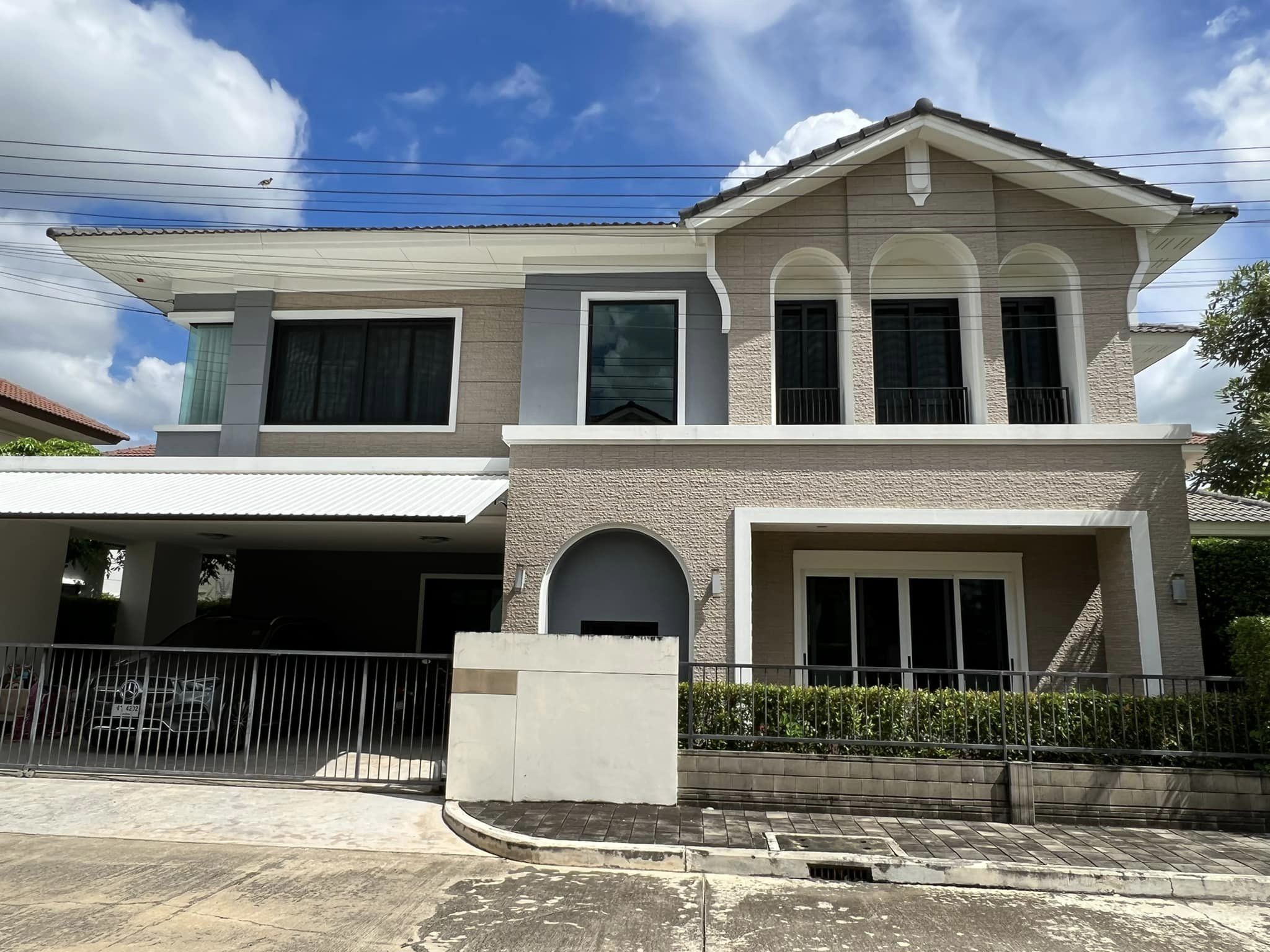 2 storey Fully furnished Luxury House for SALE at Vararom Premium Nawarat