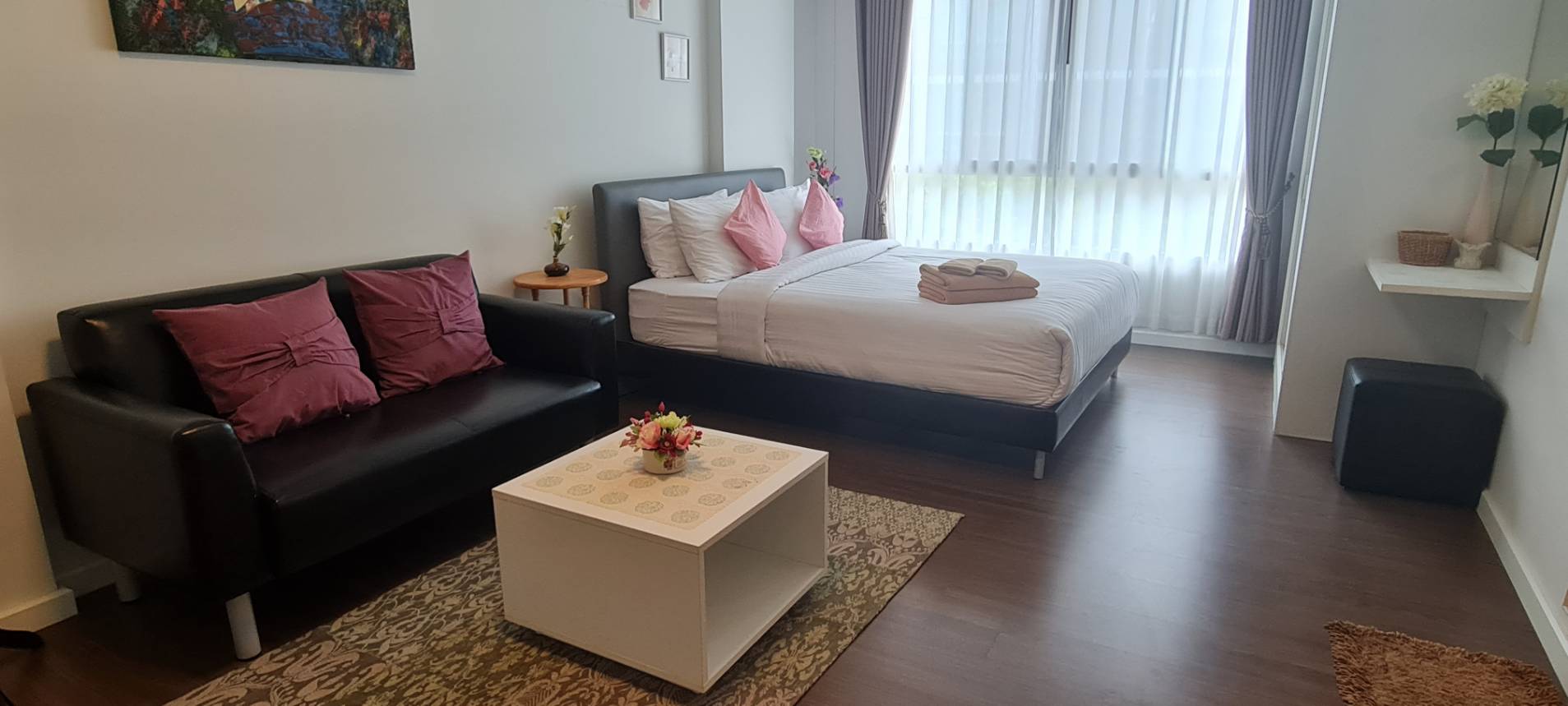 Studio room for rent