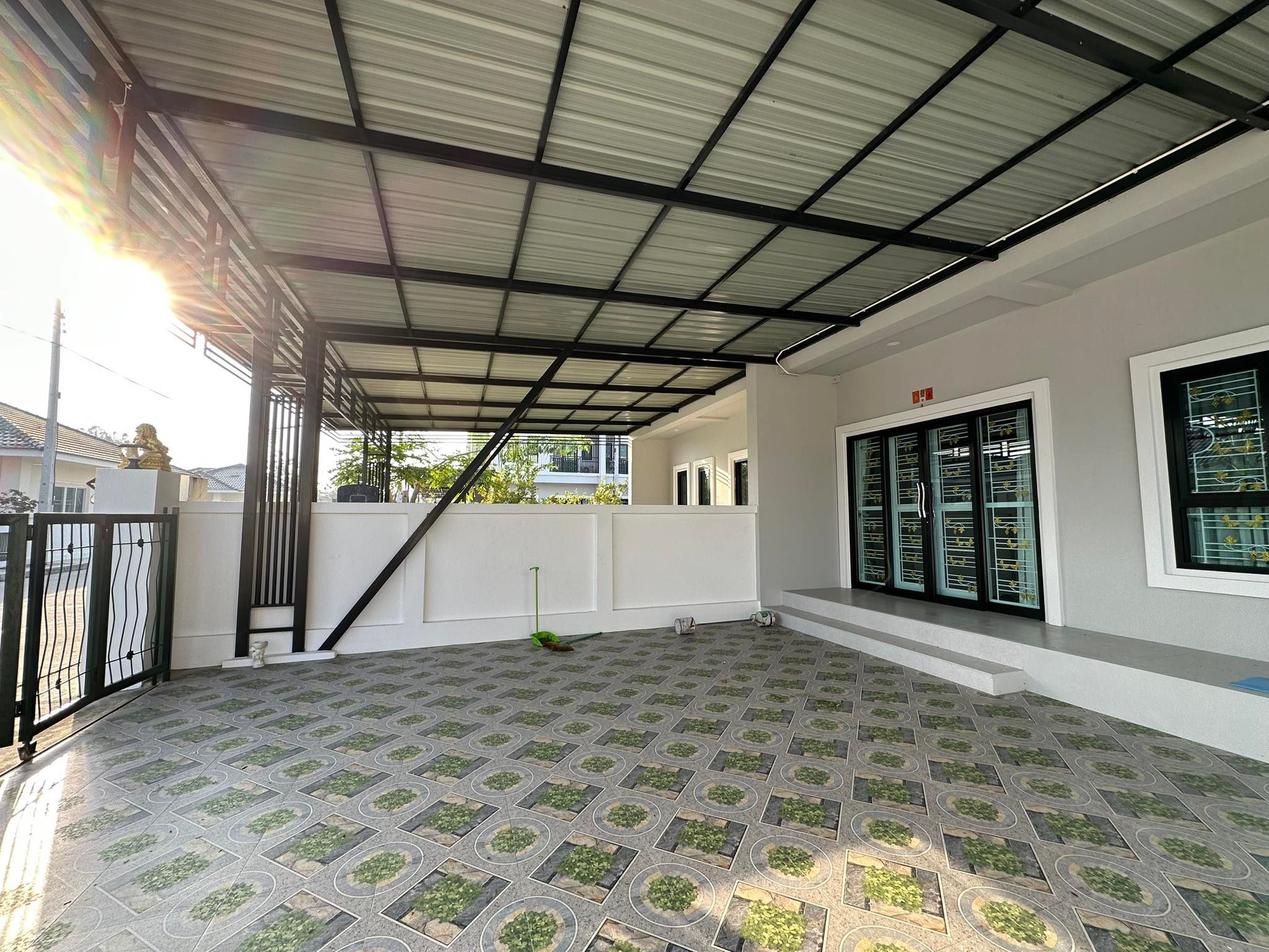 Unfurnished Townhome for SALE in serenity community