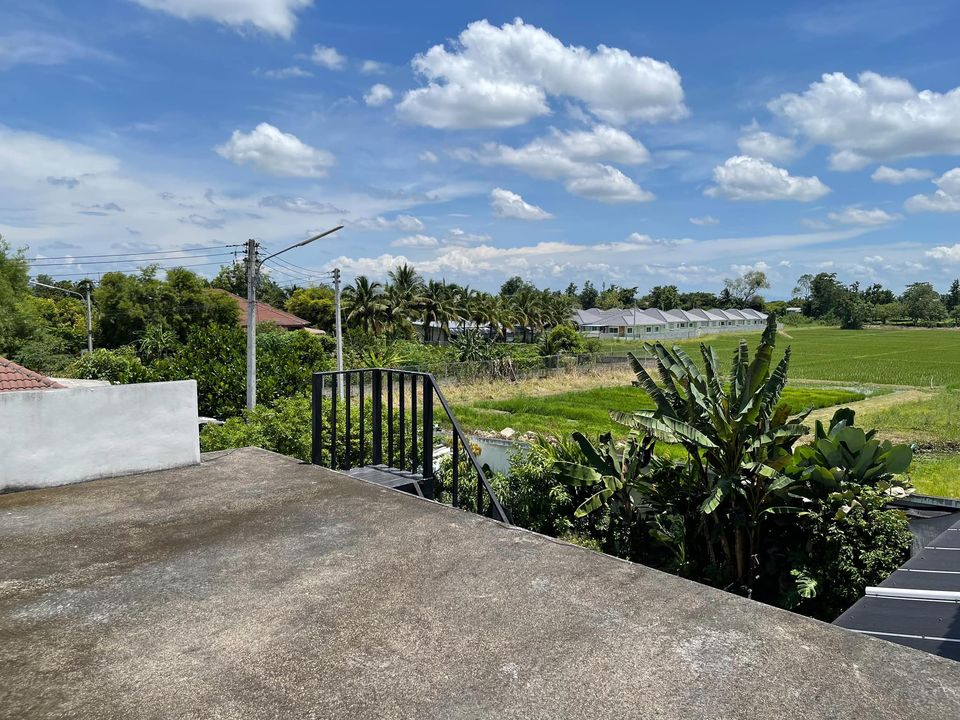 Century 21 Bangkok Modern Loft House with Roof Deck for SALE at The Zentric near Kad Farang