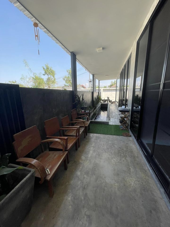 Century 21 Bangkok Modern Loft House with Roof Deck for SALE at The Zentric near Kad Farang