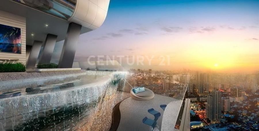 2 Bedroom Condominium for sale in XT Ekkamai Khlong Tan Nuea Bangkok