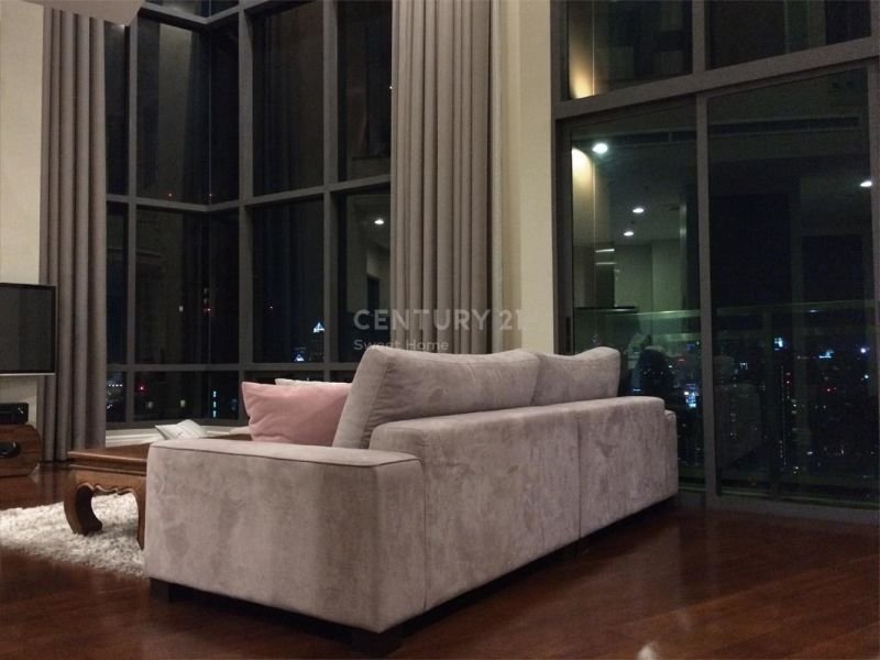 3 Bedroom Condominium for sale in Bright Sukhumvit 24 Khlong Tan Bangkok
