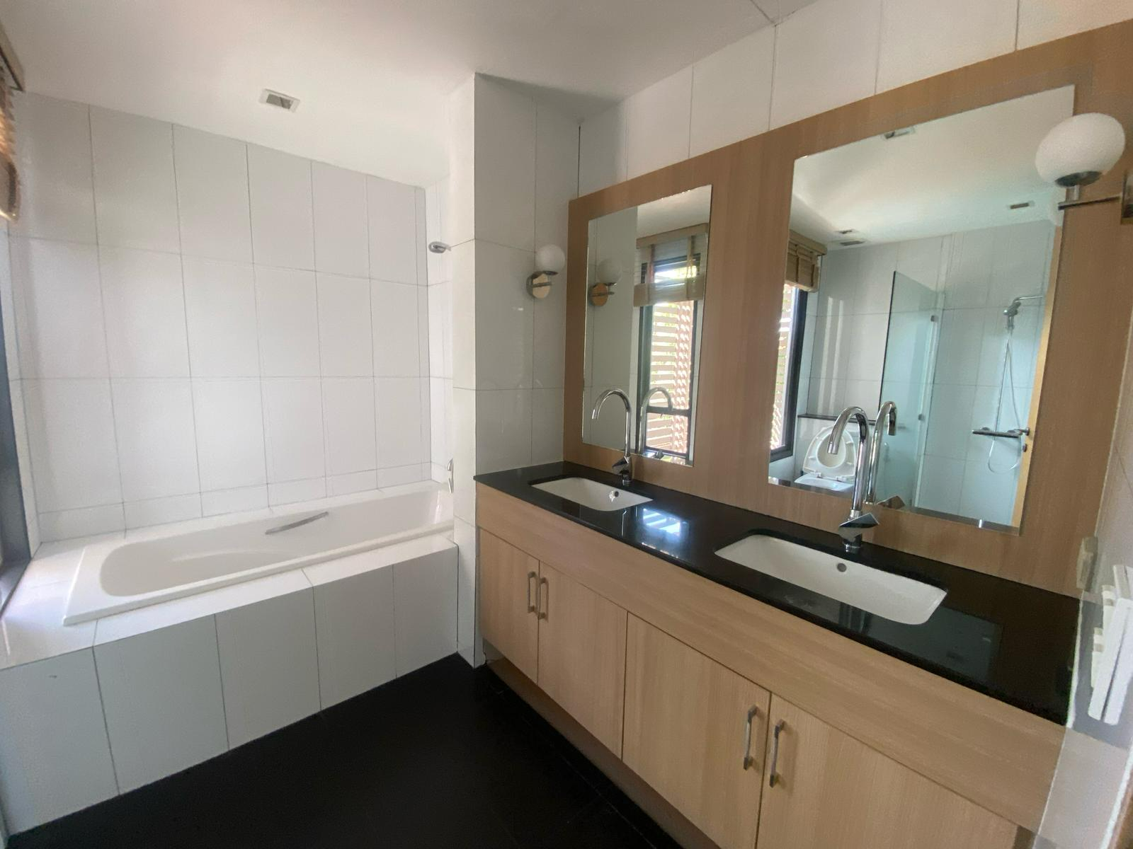 Luxurious 4-BR, 6-BA Villa for Rent in Kathu - Perfect Getaway