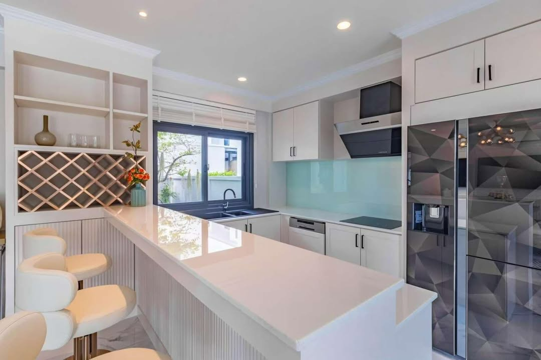 Luxurious 4-Bedroom Villa for Sale in Prime Muang Phuket Location