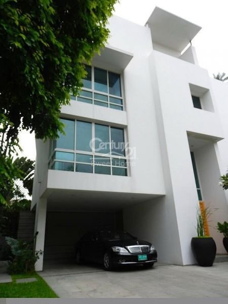 4 Bedroom House for rent in Sathon Bangkok