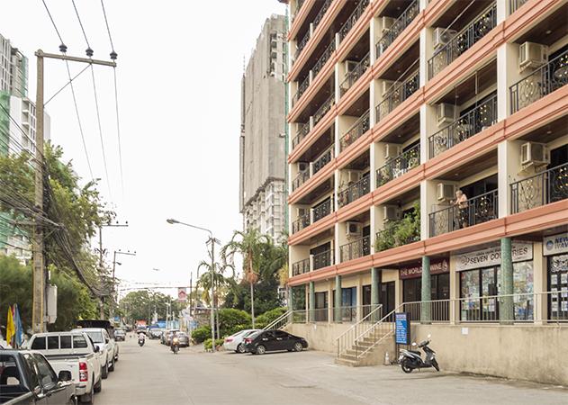 Condo for sale, Nova Mirage with long-term tenants, reduced price from 5.9 million baht, reduced to 4.99 million baht, Naklua, Pattaya.