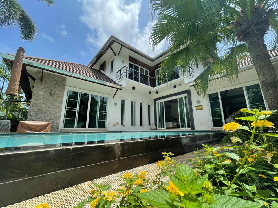 Pool Villa 3 Bedrooms at Cheong Tale