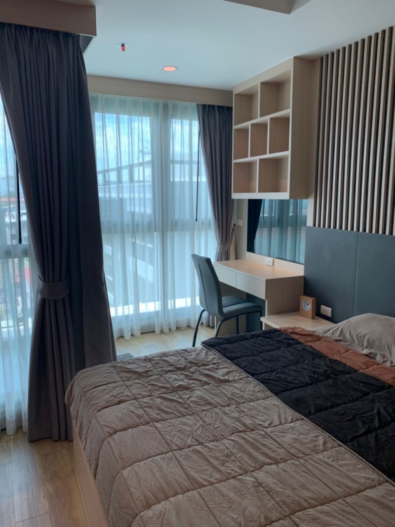 Sriracha condo for rent, studio room, central location