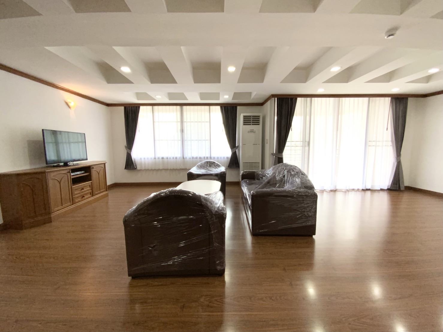 Acadamia Grand Tower
