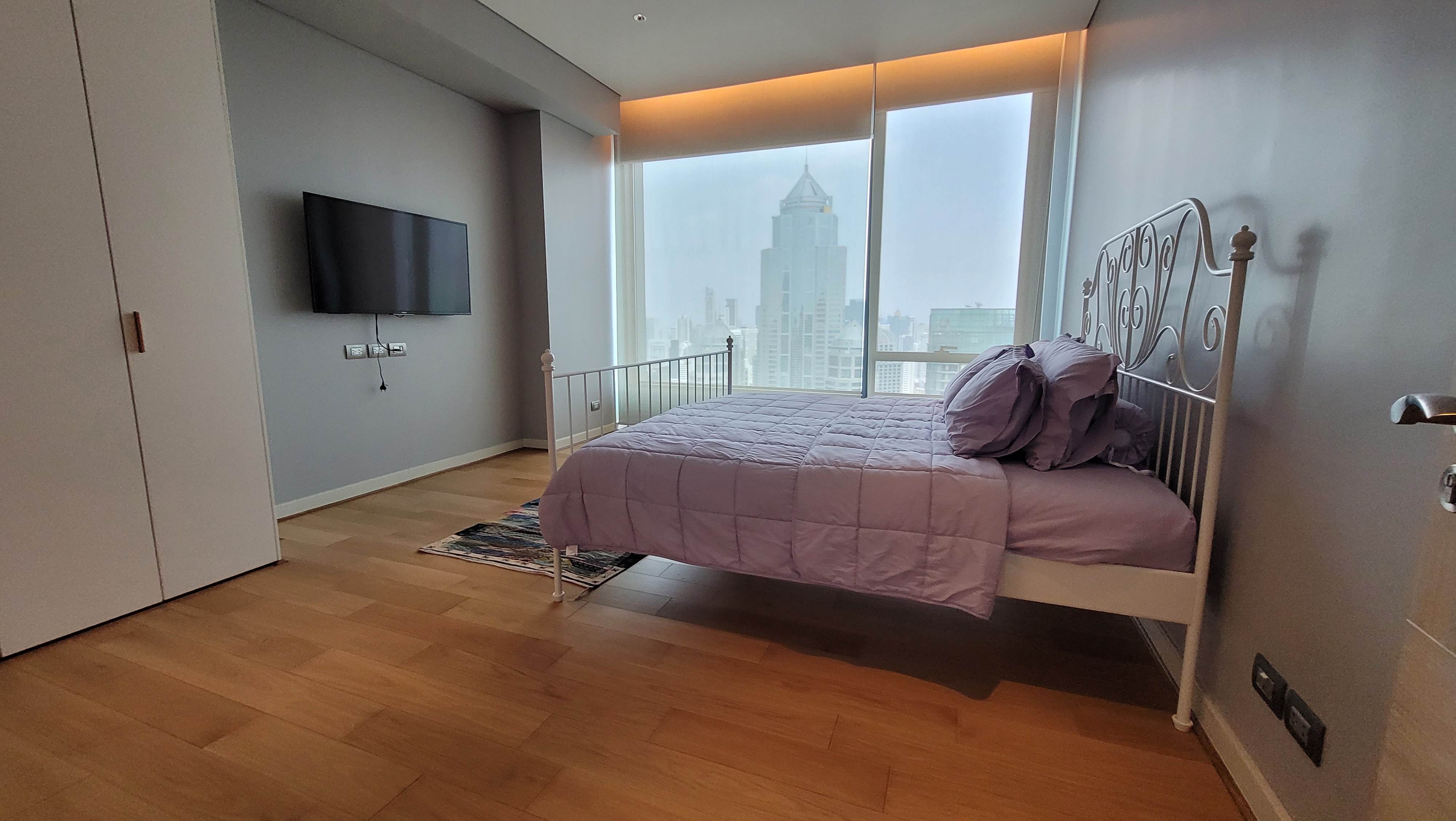 Sindhorn Residence