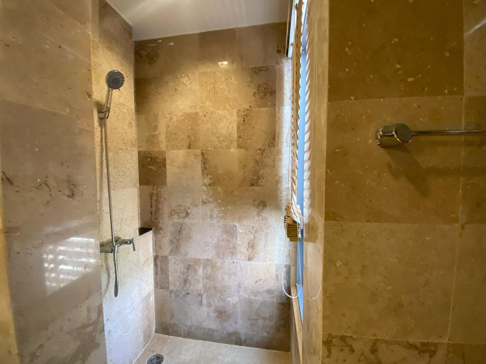 Luxurious 4-BR, 6-BA Villa for Rent in Kathu - Perfect Getaway