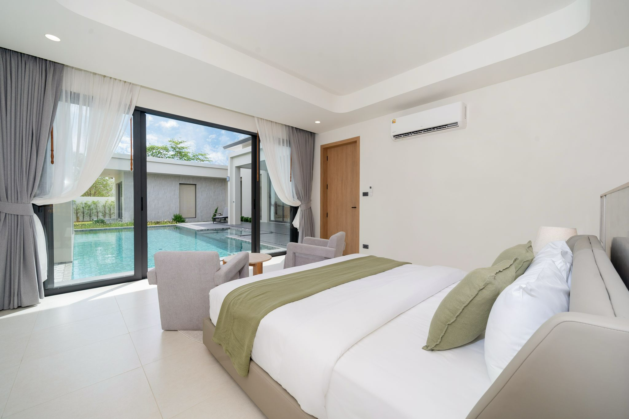 Luxury 4BR Villa in Thalang  Prime Location - Rent