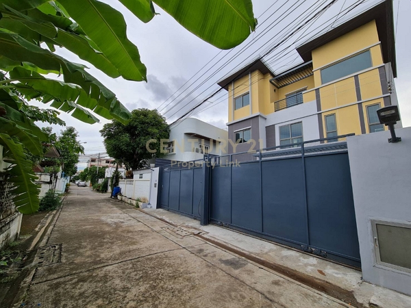 Prime Location! Brand New 3-Story House for Sale at Ladprao Soi 1 | 59 Sq.w. Ready to Move In No.59-HH-69021