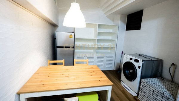 Spacious 5-Bed European Townhouse for Rent | 350 SQ.M near Expressways (Ekkamai-Sukhumvit)No.62-TH-69012