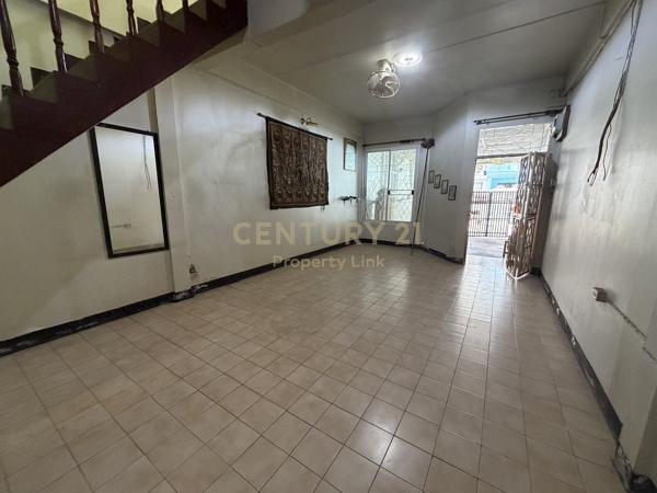 Prime Huai Khwang Location! 2BR Townhome near MRT & Ratchada | THB 4M No.59-HH-69017