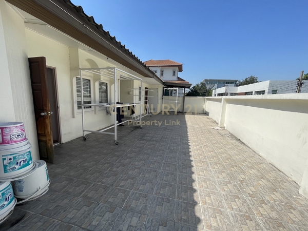 Focus on Versatility (Home Office): Prime Location House for Rent: Ideal for Residence or Home Office near BTS Saphan Khwai & Ari No.50-HH-69029
