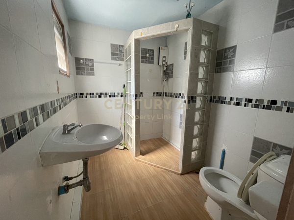 Focus on Versatility (Home Office): Prime Location House for Rent: Ideal for Residence or Home Office near BTS Saphan Khwai & Ari No.50-HH-69029