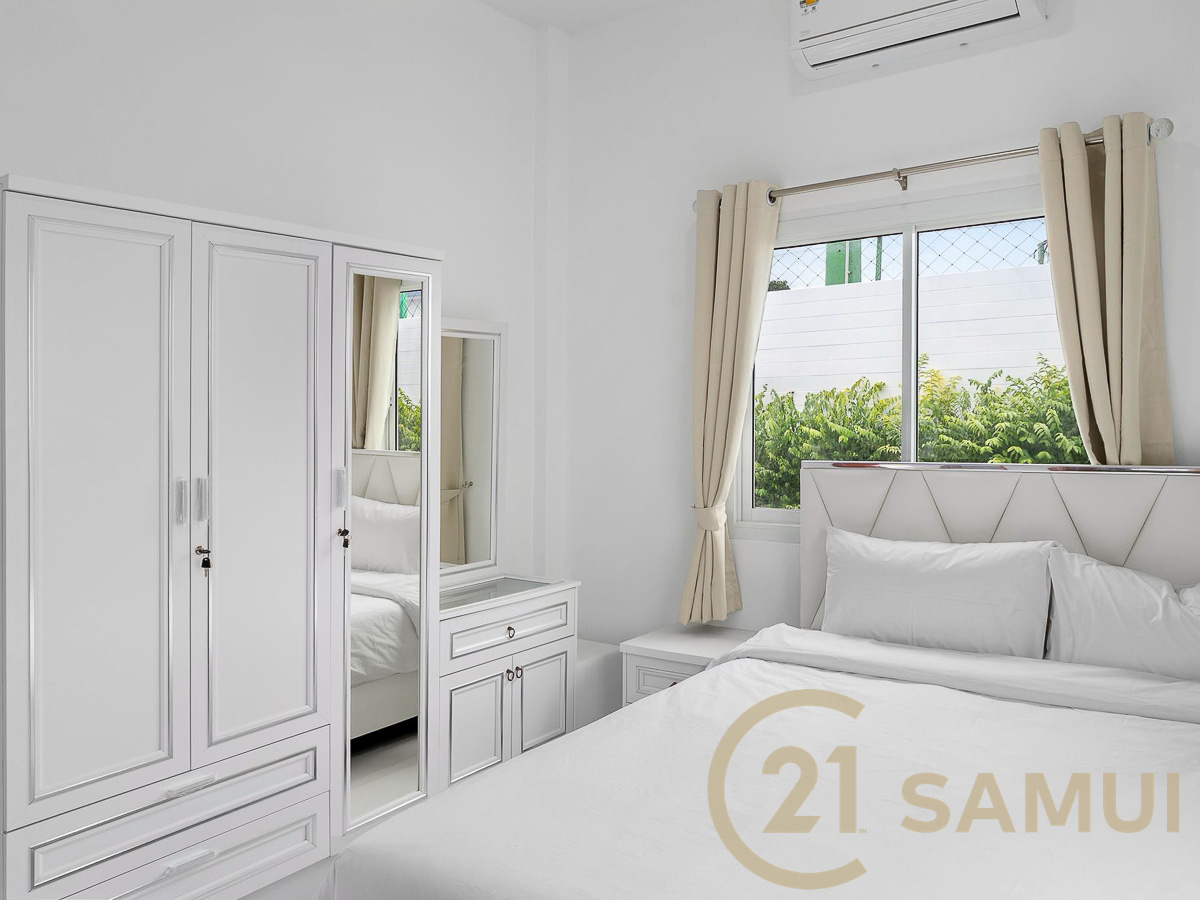 3-Bedroom Pool Villa in Leasehold for Sale in Ban Tai