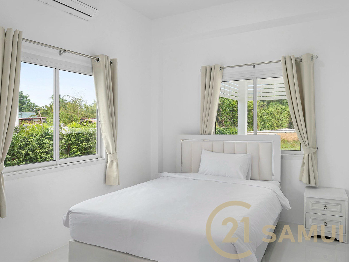 3-Bedroom Pool Villa in Leasehold for Sale in Ban Tai
