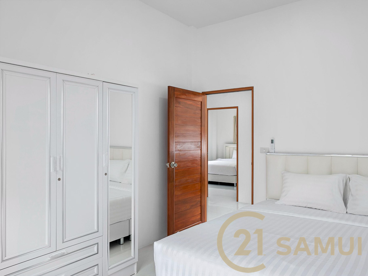 3-Bedroom Pool Villa in Leasehold for Sale in Ban Tai