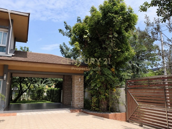 Luxury Detached House with Koi Fish Pond & Garden | Suan Luang R.9 – Ready to Move In No.55-HH-69033
