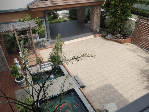Luxury Detached House with Koi Fish Pond & Garden | Suan Luang R.9 – Ready to Move In No.55-HH-69033