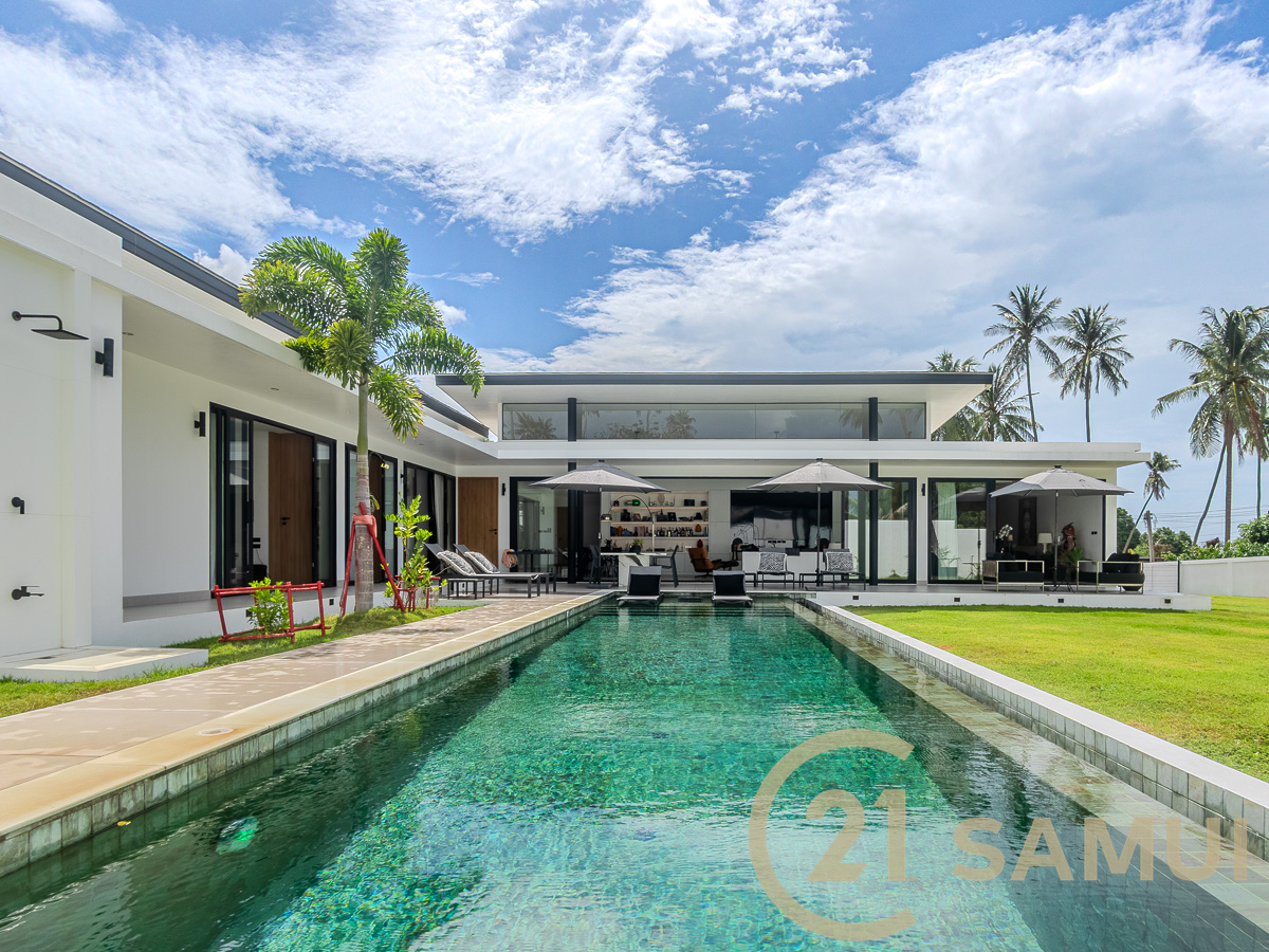 Luxury 4-Bedroom Pool Villa with Guest House and Large Garden for Sale in Plai Laem