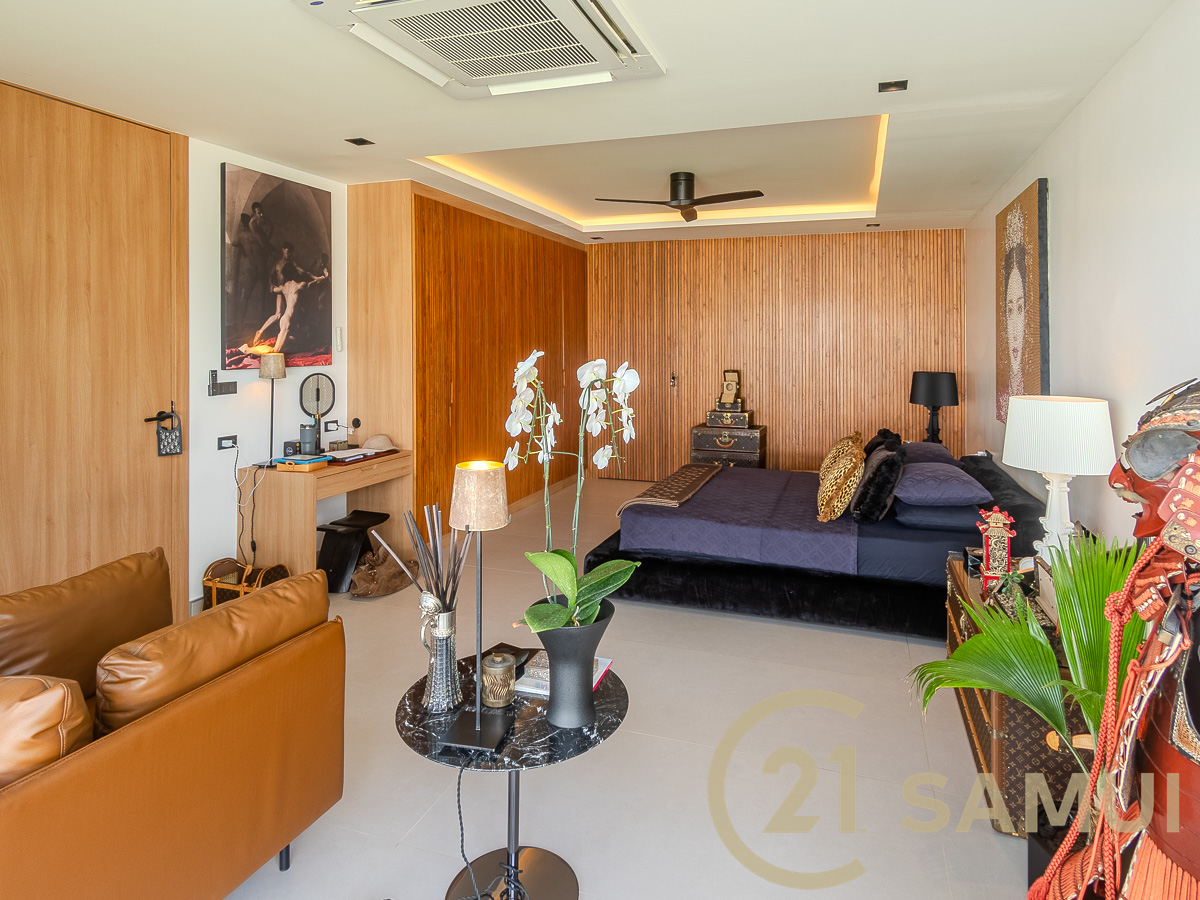 Luxury 4-Bedroom Pool Villa with Guest House and Large Garden for Sale in Plai Laem