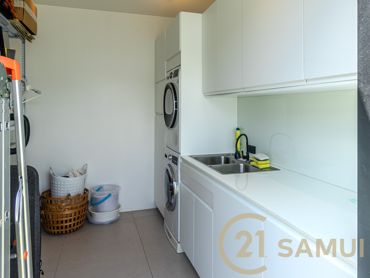 Luxury 4-Bedroom Pool Villa with Guest House and Large Garden for Sale in Plai Laem