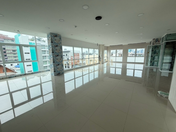 Spacious Office Space for Rent in Vibhavadi 8 (Fl. 4-6) | Up to 660 Sq.m @ 290 THB/Sq.m No.59-CB-69013