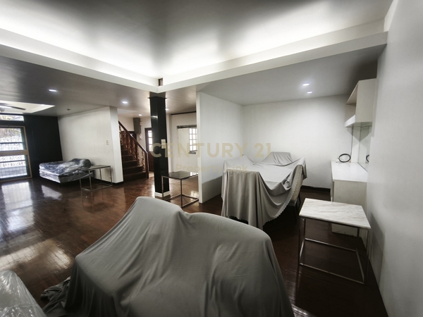 Single House for Rent Rama 9 | Register Company | Parking 6 Cars No.50-HH-69035