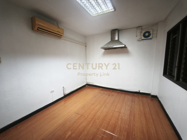 Single House for Rent Rama 9 | Register Company | Parking 6 Cars No.50-HH-69035