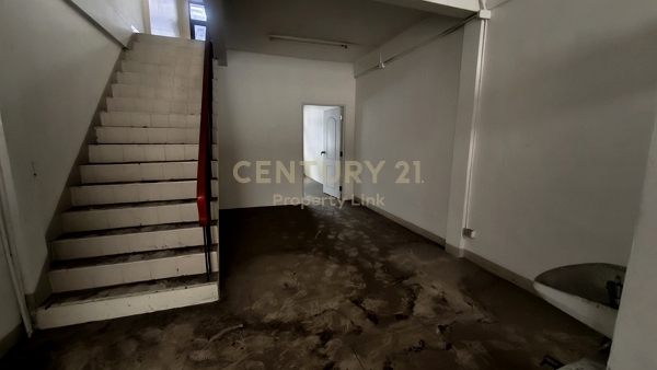 Prime Location Retail/Office Space for Rent | 4-Story Building on Main Ladprao Road near MRT Line No.50-CB-69016