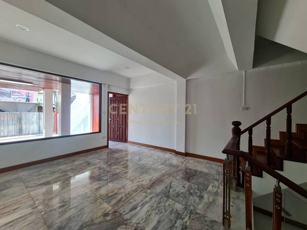 Rare Opportunity! 4-Story Townhouse with 220 Sq.m. Space in Sutthisan-Inthamara | Near BTS Saphan Khwai No.50-TH-69022