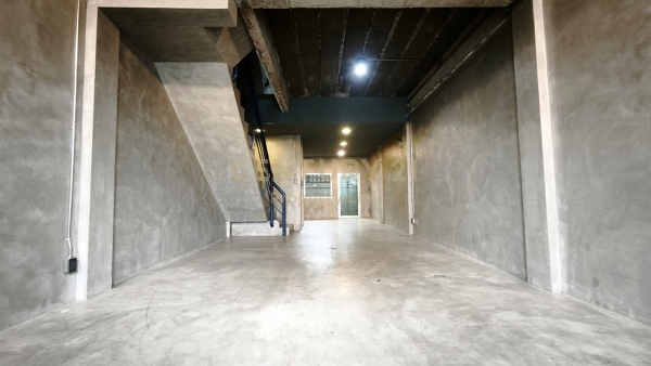 For Rent: 4-Storey Home Office in Soi Sahakarnpramun (Pracha Uthit - Ratchada) | 5 Rooms, High Ceilings, Company Reg. No.50-CB-69020